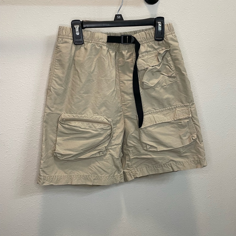 khaki shorts